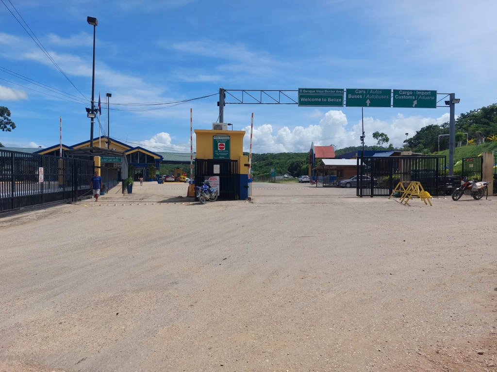 Melchor de Mencos border post